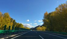 踏着乡路去远方