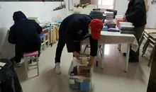 争做地铁引导员，学习雷锋好榜样