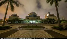 图书馆里的悠悠温情