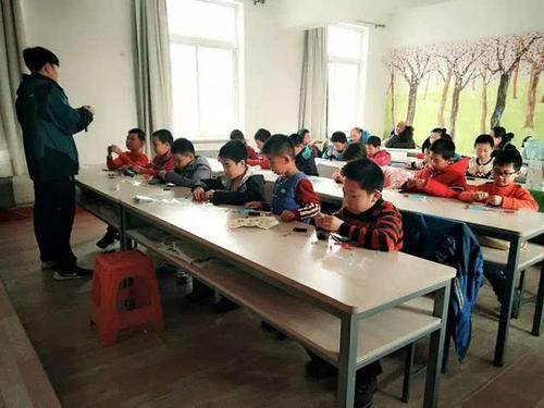 精彩的科学实验课