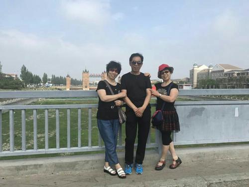 让温暖，从来没有我们的心