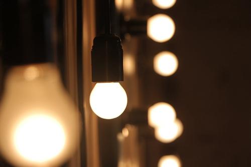 夜晚的灯光