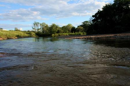 我们心中的溪流