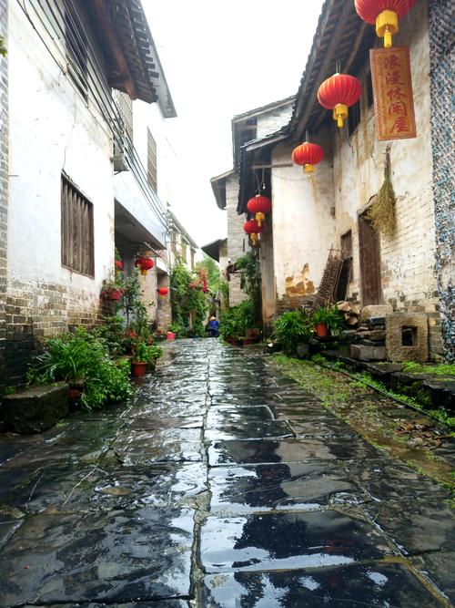 雨后的古镇
