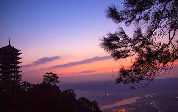 美丽的云云山