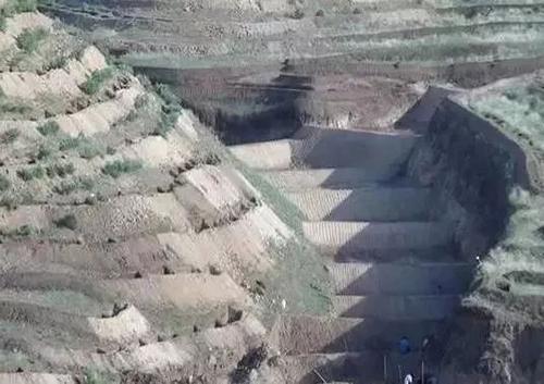 水和土壤
