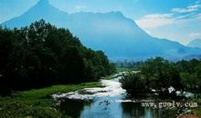 吕蒙山边新气象