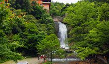 美丽的石梁飞瀑