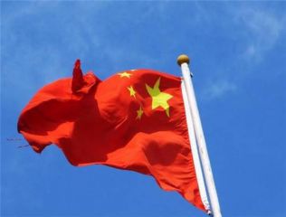 留下一些空虚的批评