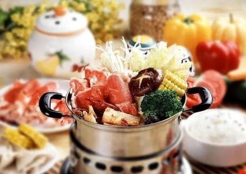 赞东