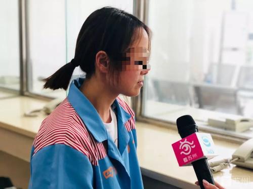 我撕裂了母亲的皱纹。