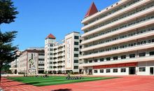 我在温馨的校园中成长