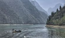 凤城河畔微雨游