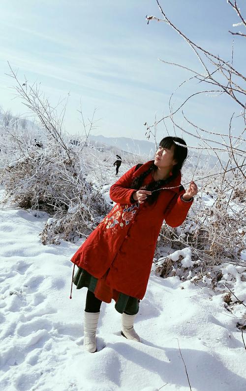 雪和银色