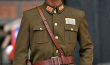 一身工作服一生艰辛