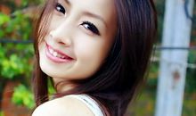 阳光下那触目一笑