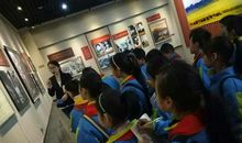 热泪盈眶祭英魂