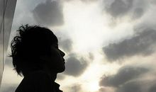 站在烦恼里仰望幸福的日子