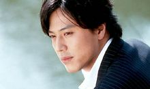 当泪水滑落的时候