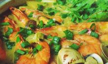 又是那个北风呼啸的除夕夜