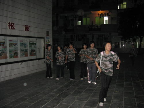 校园三月