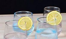 看见这个水杯就想起你