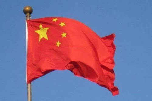 当我站在旗帜下