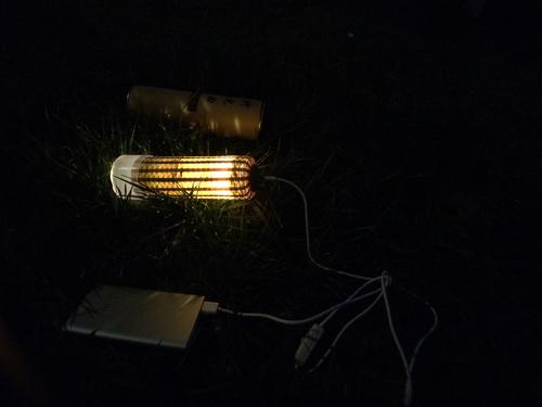 夜晚的微滴光灯