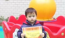 阳光下，我们一起走过