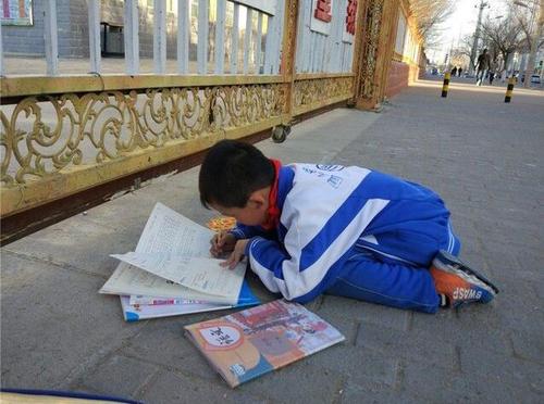 做一个小学生