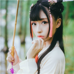 钢琴