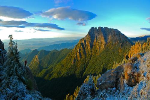 纯鲁芽山