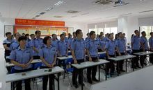 以身边的人讲身边的事