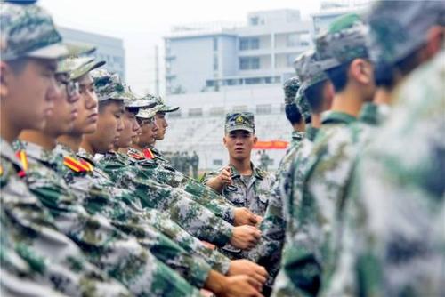 品尝军事培训