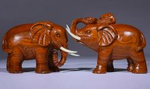 介绍一件工艺品——可爱的木雕象