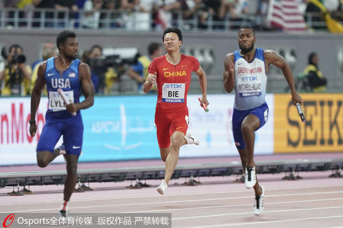 记住一个美妙的4×100m继电器比赛