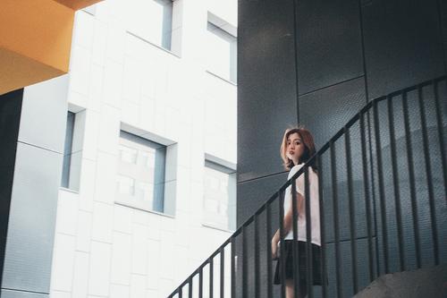 不规则的青年