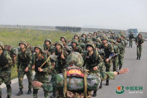 军事训练，五种口味