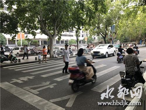 礼物在一小步迈出一步