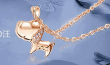 在长大的路上，他拉着我的手