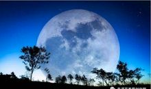 留在我生命中的那轮明月