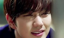 泪水，你为谁流