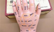 母亲，你是我最珍爱的那本书