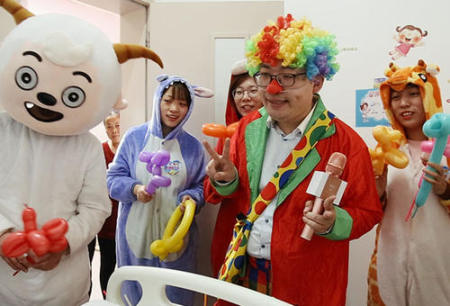 快乐的办公室阅读