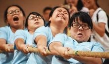 令人震撼的拔河赛