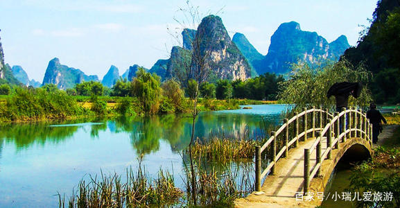 站在景观之门