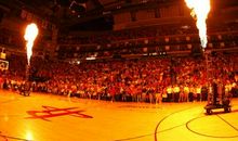 那绚烂身影的背后