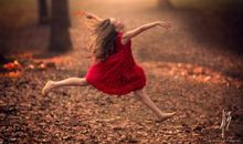 红泥土中的微笑