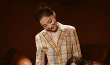 母亲背后的一丝温柔