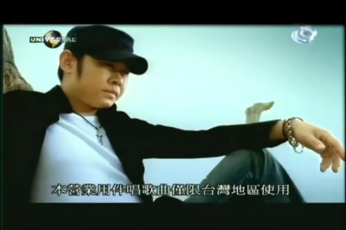 岁月是沉默的，你很温柔